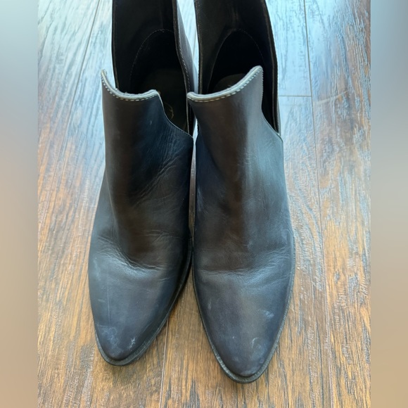 Free People Charm Double V Navy Blue Leather Pointed Toe Boots EUR 38 - Picture 2 of 15